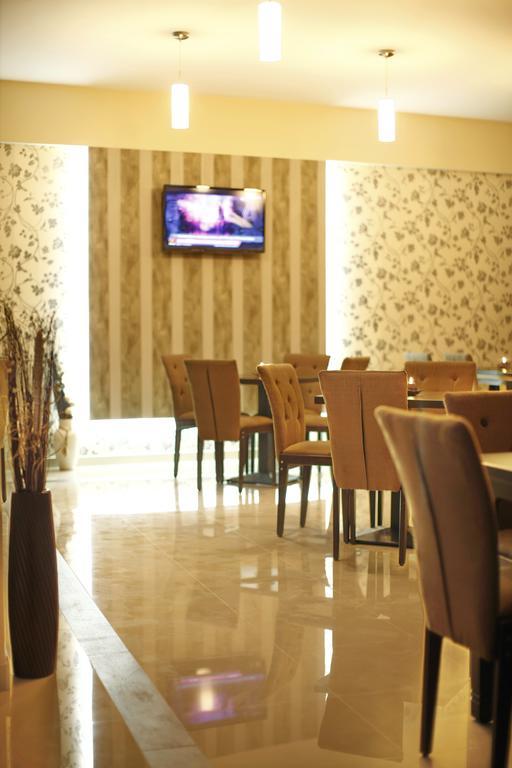 Garni Hotel Tema Nova ชาชาค ภายนอก รูปภาพ