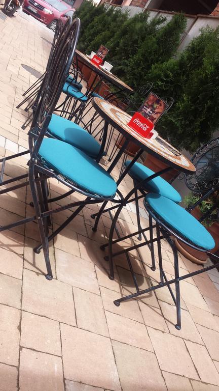 Garni Hotel Tema Nova ชาชาค ภายนอก รูปภาพ